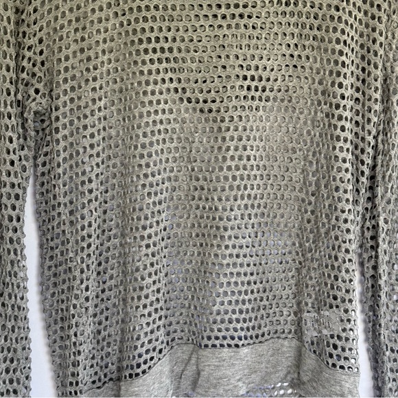 Laser cut Beach hoodie from Buckle High low hem Gray USA Made Small - Picture 4 of 16
